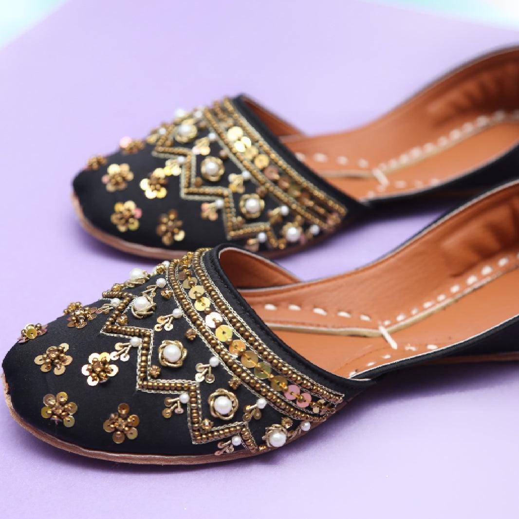 Handcrafted Red Bridal Jutti: Embroidered Lahori Khussa Shoes