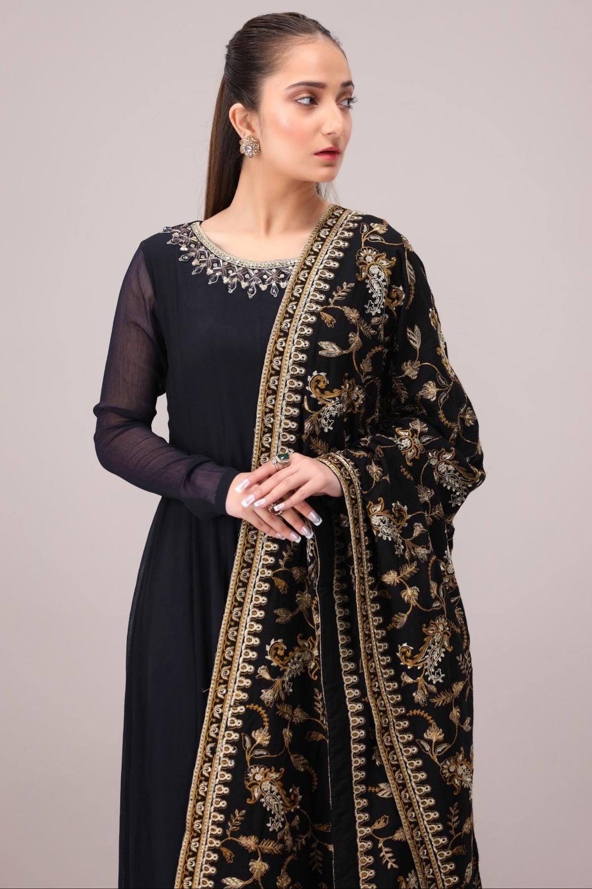 Embroidered Black dhanak Kashmiri Shawl: Indian Festive Wear