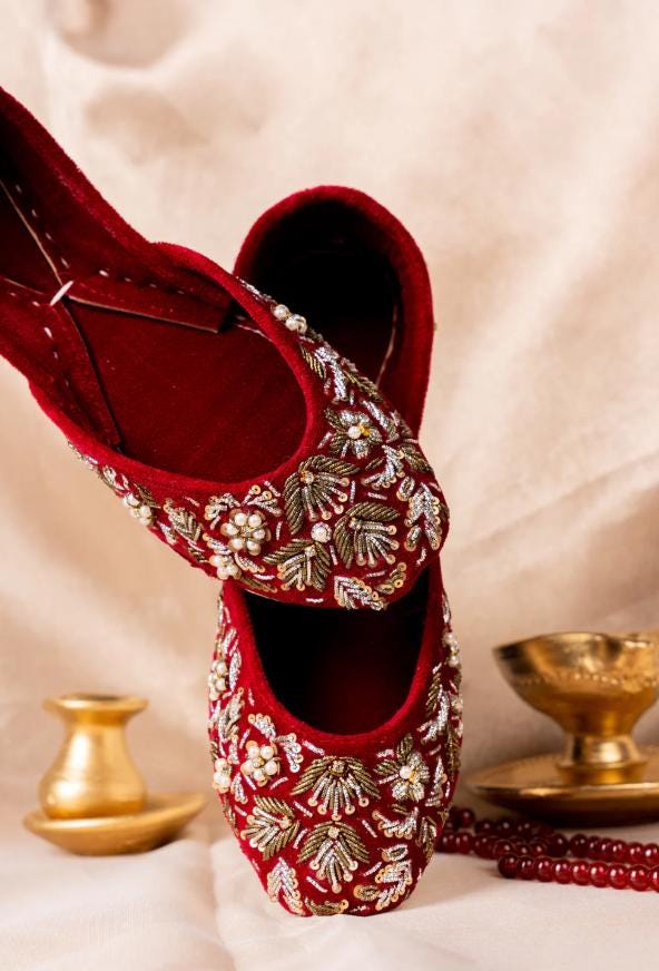 Sherbano Red Khussa | Hand-Embroidered Velvet Jutti