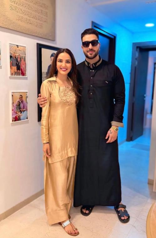 Gold Silk Kameez Shalwar, Pakistani 3pc Embroidered Outfit