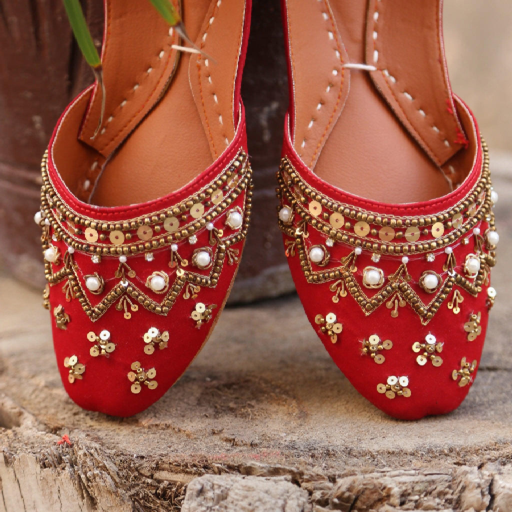 Handcrafted Red Bridal Jutti: Embroidered Lahori Khussa Shoes