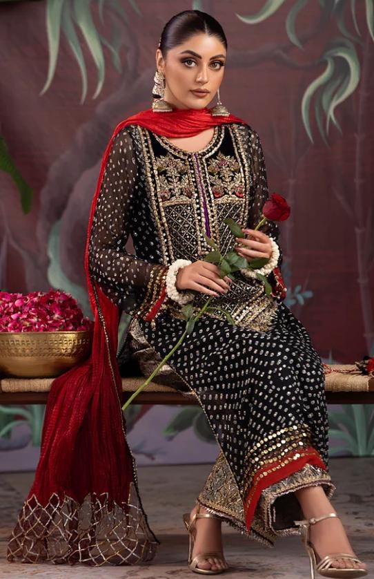 Hand Embroidered Pakistani 3pc Suit | Black Chunnari Chiffon, Festive Wedding Wear