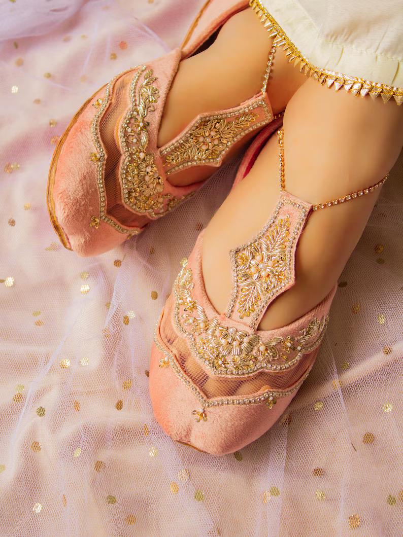 Pink Kamdani Silk Dupatta & Khussa Set: Pakistani/Indian Handwork