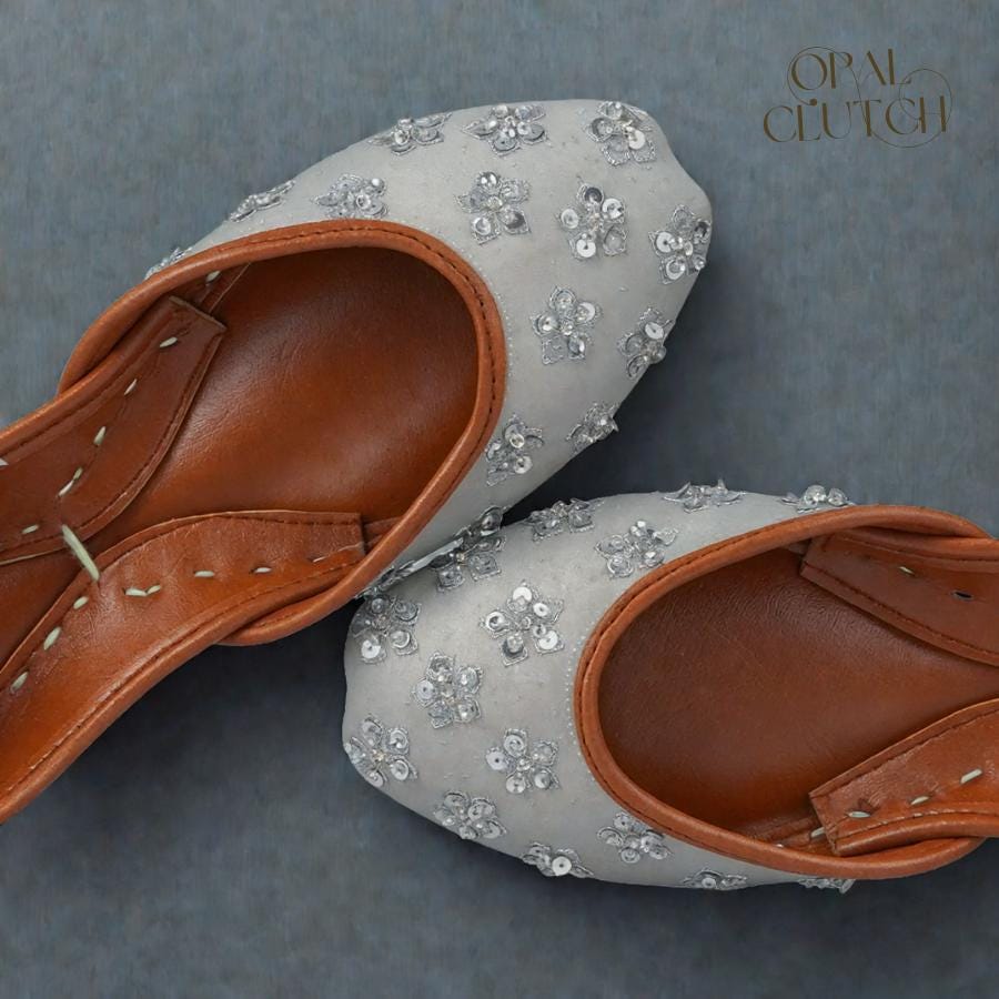 Sitara Khussa – Silver Hand-Embroidered Pakistani Jutti | Traditional Festive Flats | Wedding Shoes for Women|Free Shipping|