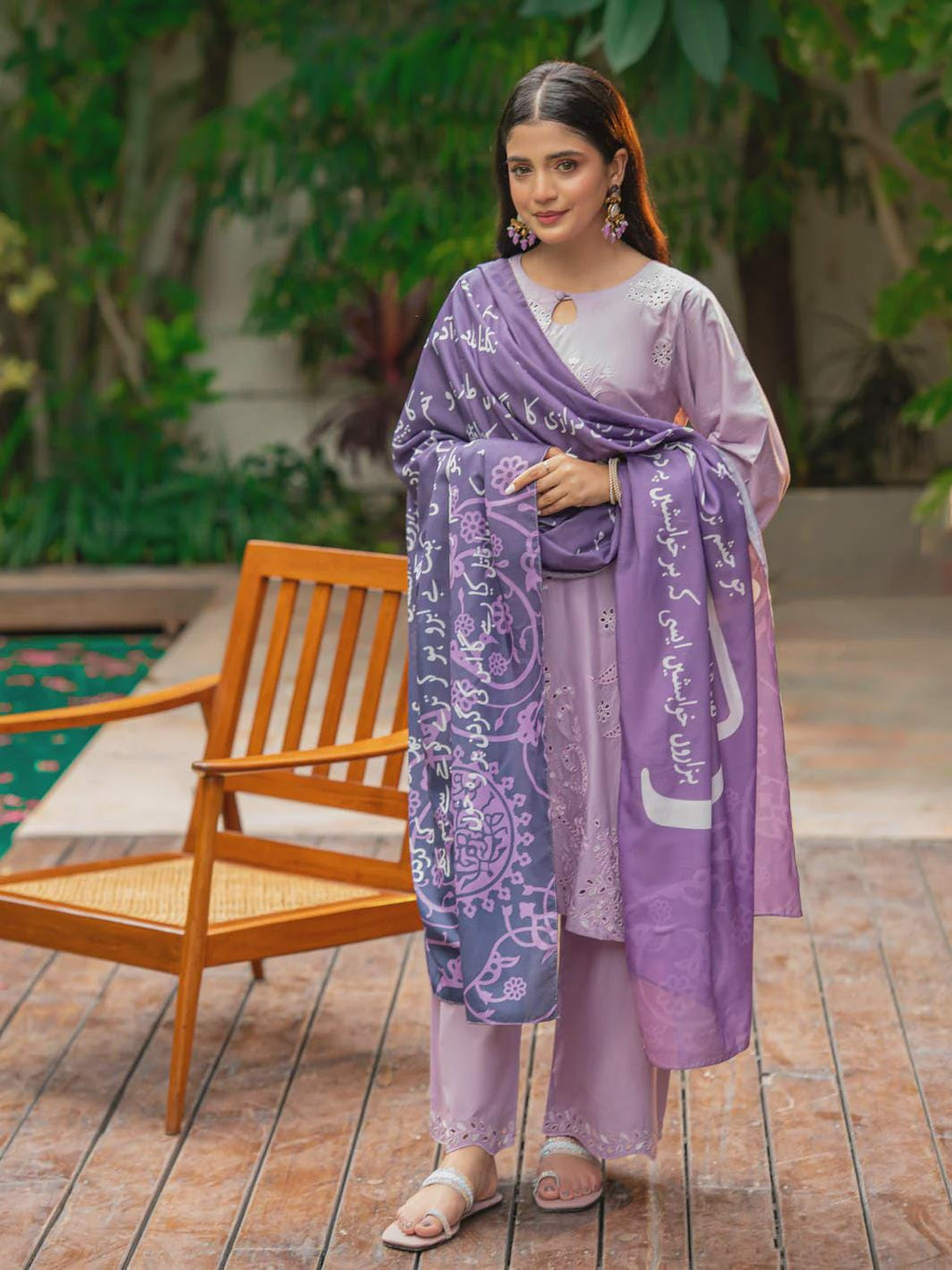 Elegant Arabic Calligraphy Scarf – Odhni| Lightweight Hijab | Modest Fashion ShawlDuppaata