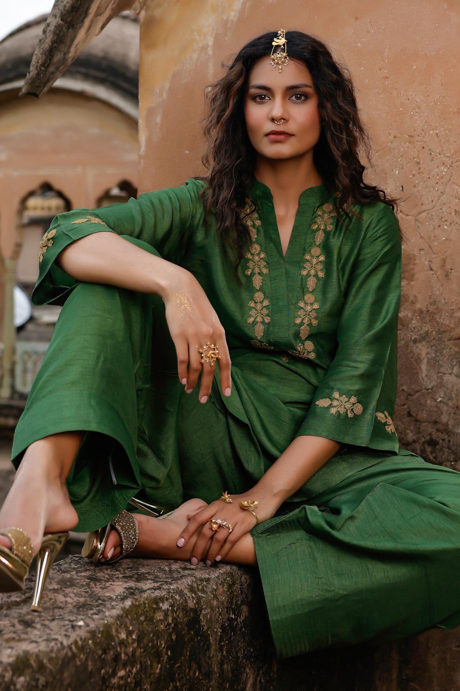 Green Raw Silk Farshi Shalwar Kameez: Indian Wedding Outfit with Organza Dupatta