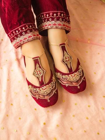 Embroidered Velvet Khussa Shoes: Gold Pakistani Jutti, Bridal Footwear