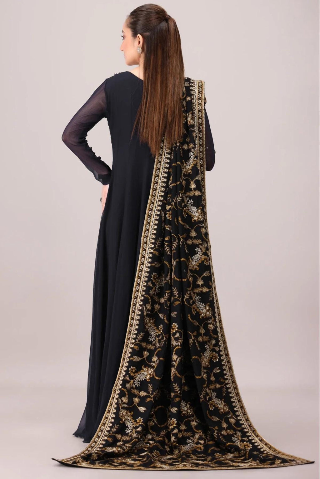 Embroidered dhanak Black Kashmiri Shawl: Indian Festive Wear