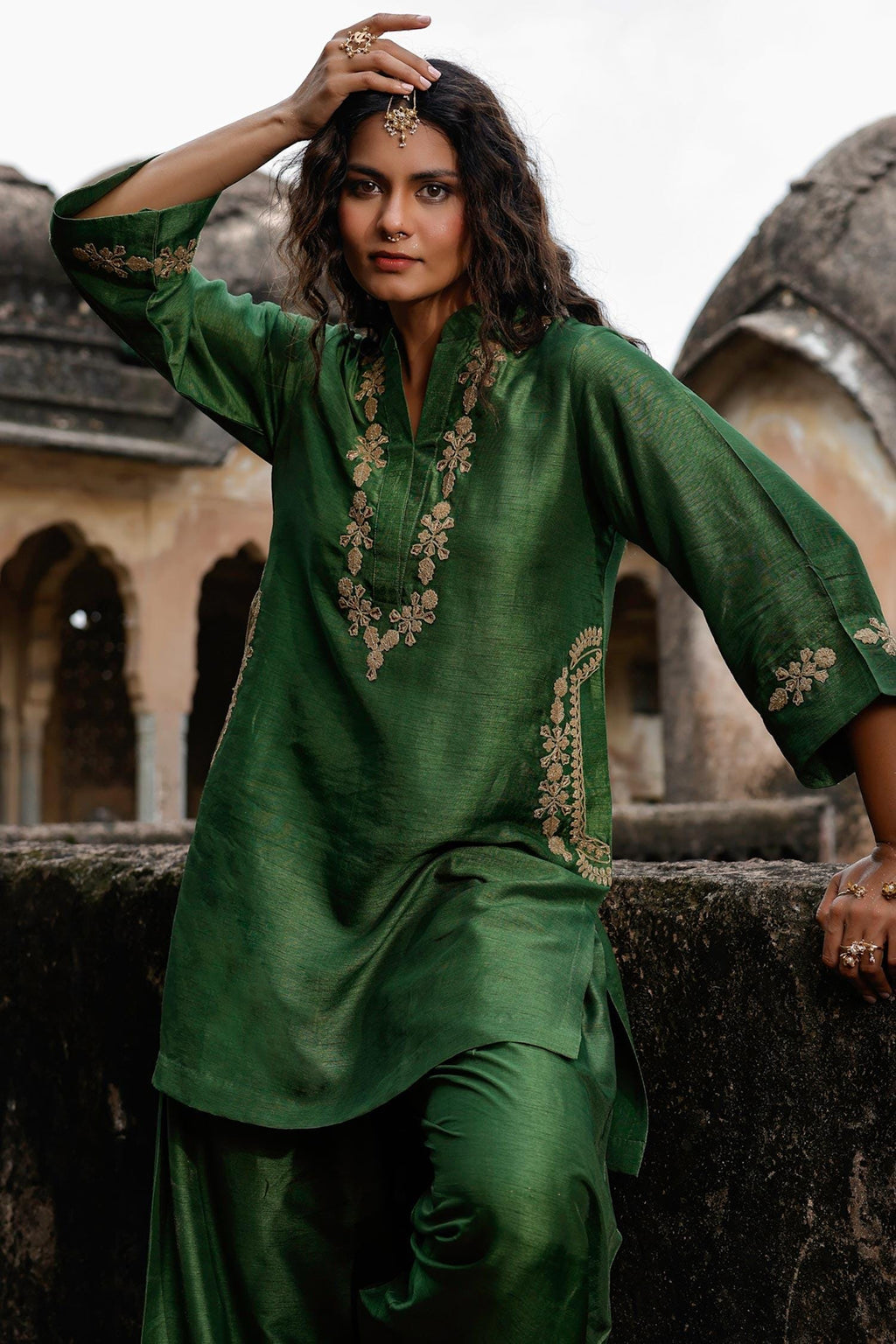 Green Raw Silk Farshi Shalwar Kameez: Indian Wedding Outfit with Organza Dupatta