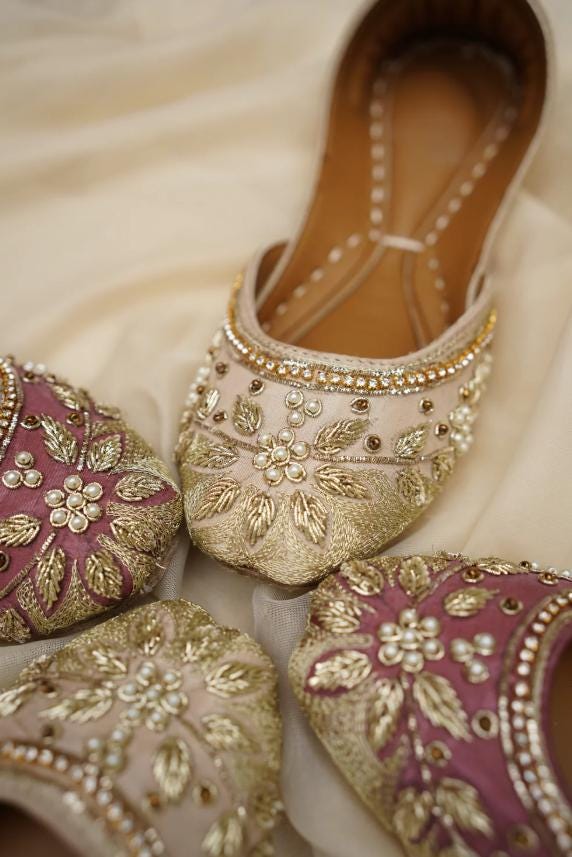Handmade Floral Velvet Khussa Jutti – Gold & Pink, Indian Flats