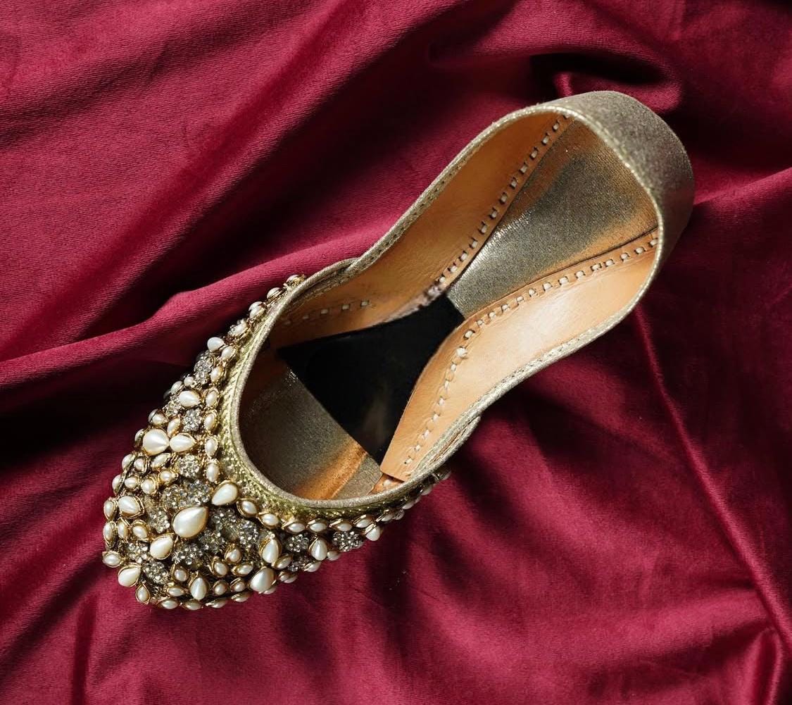 Gold Kundan Bridal Khussa | Handwork Silver Embellished Jutti