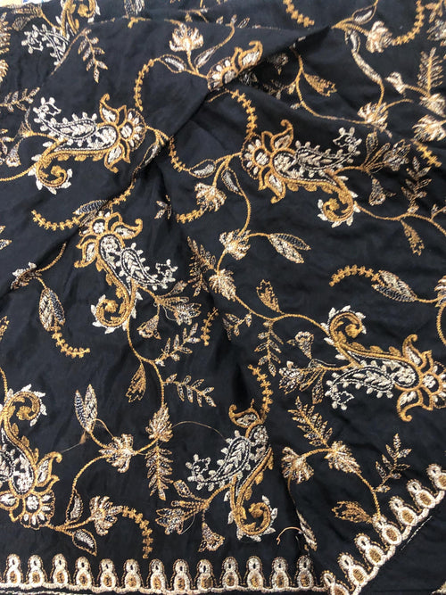 Embroidered Black dhanak Kashmiri Shawl: Indian Festive Wear