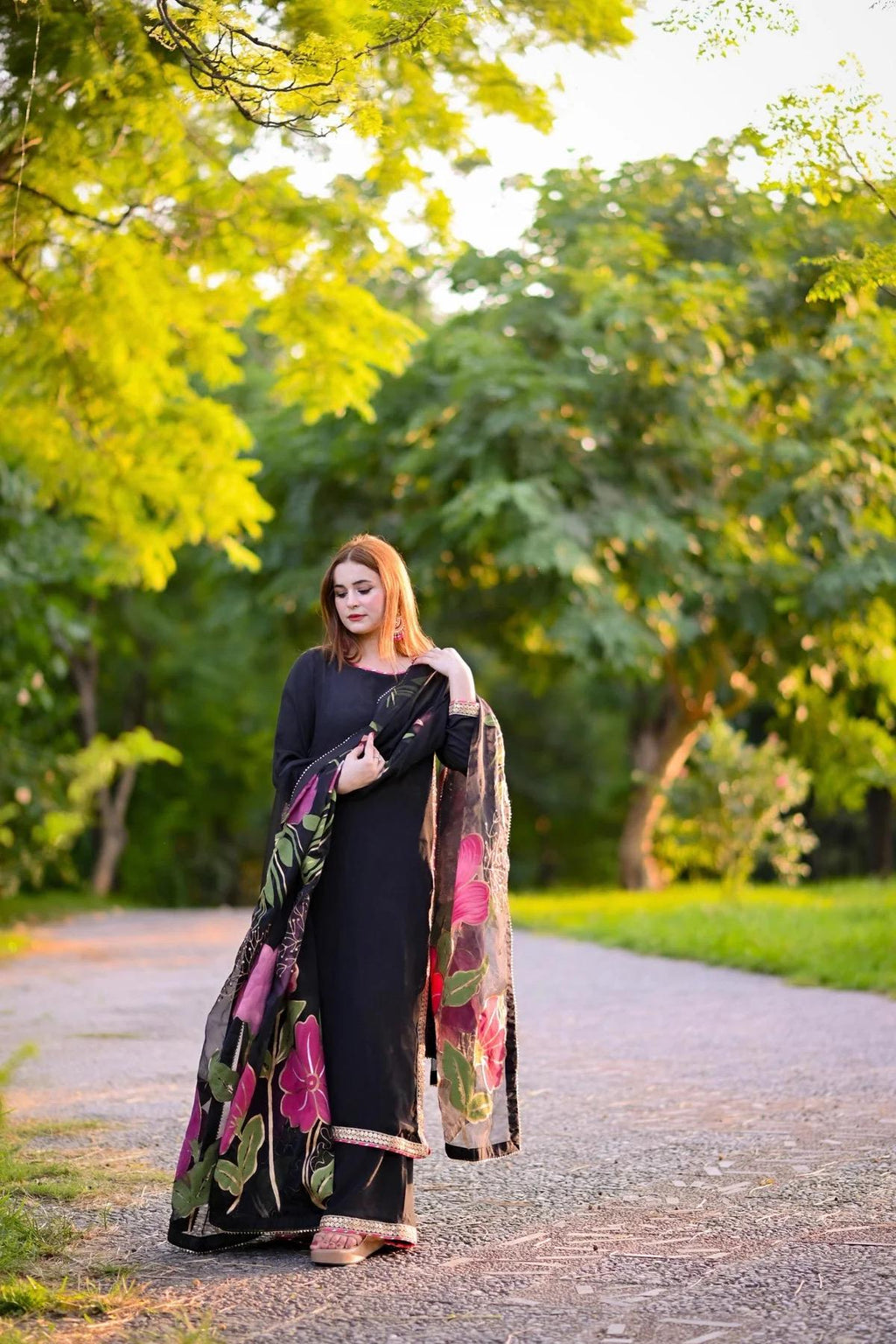 Hand-Painted Korean Silk Suit: Embroidered Organza Dupatta, Pakistani Party Wear