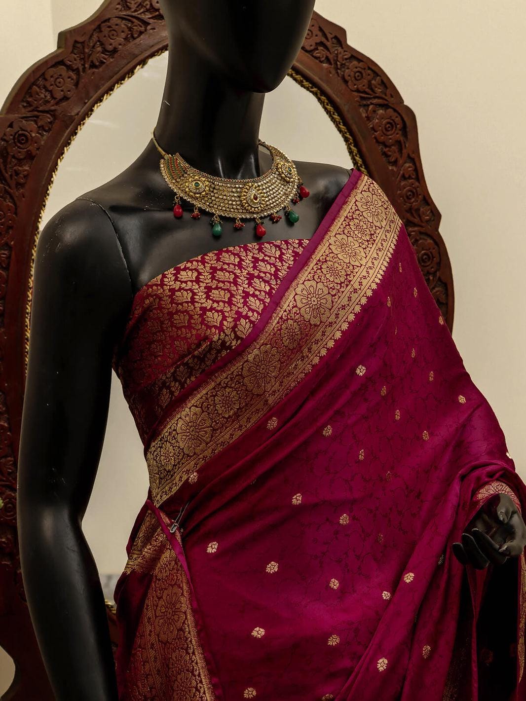 Beetroot banarsi saree Silk Saree, jaal and buti Pattern, Floral Border