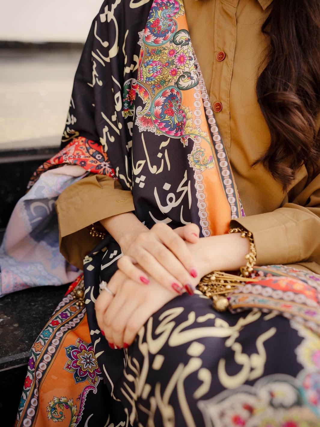 Handcrafted Chiffon Dupatta – Urdu Poem Scarf, Traditional Style