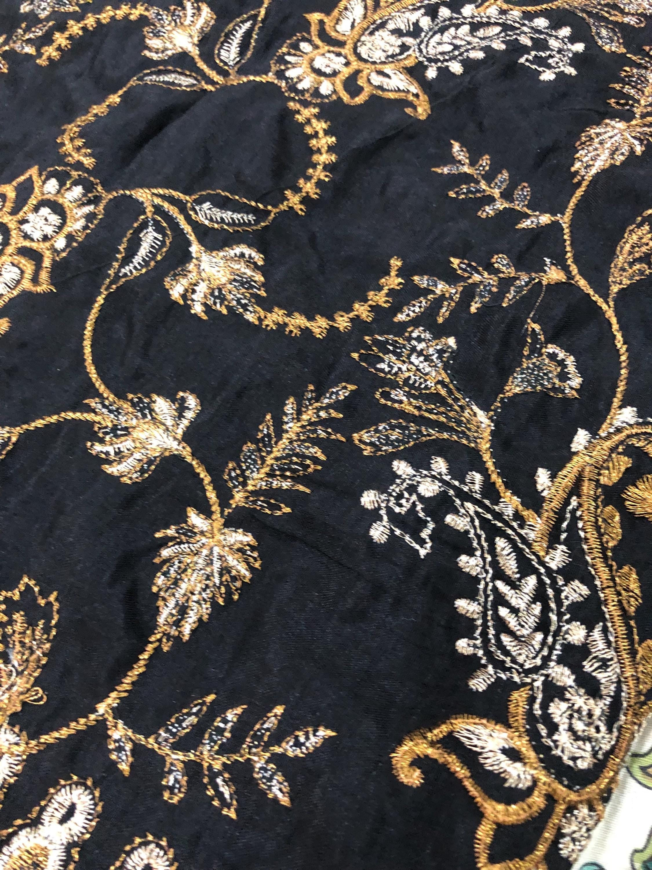 Embroidered Black dhanak Kashmiri Shawl: Indian Festive Wear