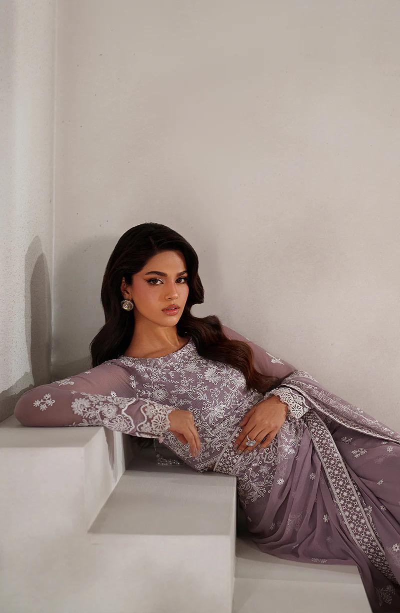 lavender hand embroidery embellished Saree for wedding, Chiffon Indian Party Wear, Matching Blouse