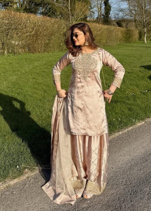 Silk Farshi Shalwar Kameez: Pakistani Wedding Mehndi Dress